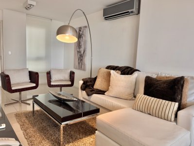 Espectacular planta de 3 dormitorios en venta en el corazÃ³n comercial de Punta del Este