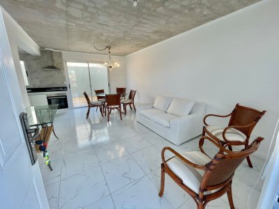ALQUILER ANUAL Duplex 2 dormitorios en Maldonado, Altos de la Laguna
