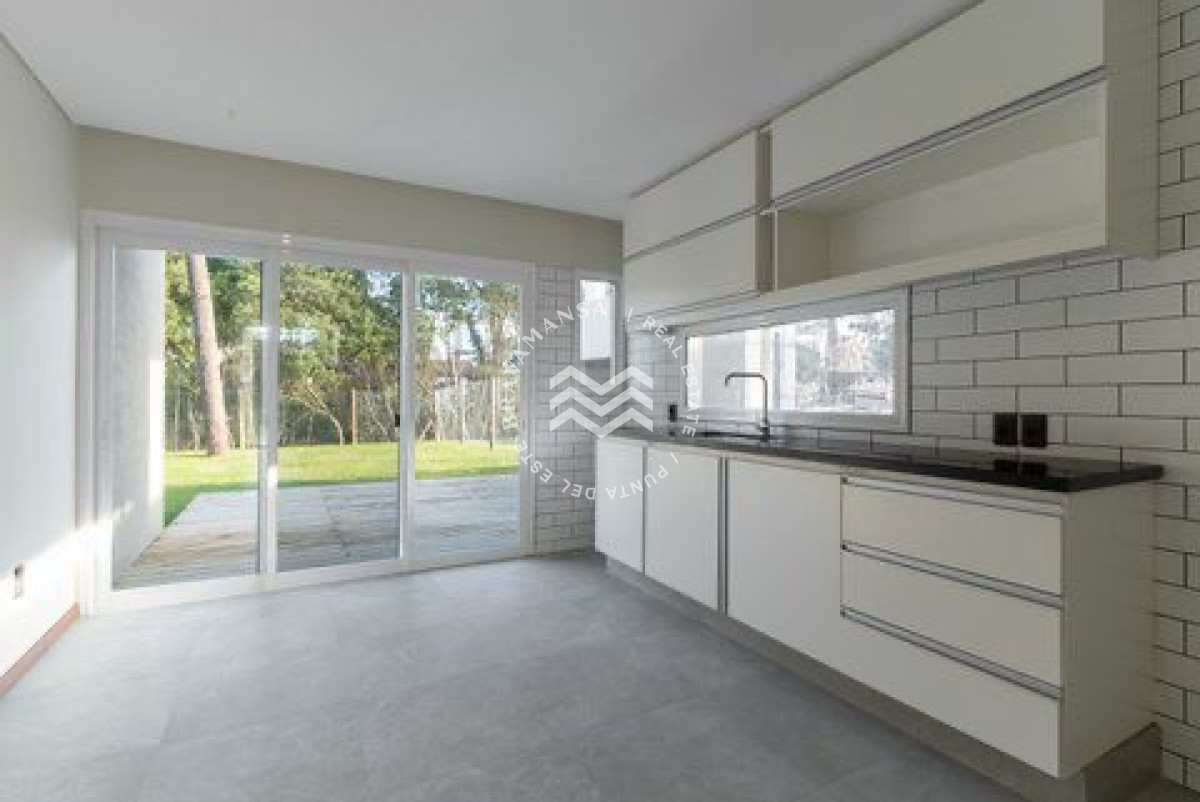 Casa ID.171 - Hermosa casa a estrenar en venta 2 dormitorios, Barrio Pinares