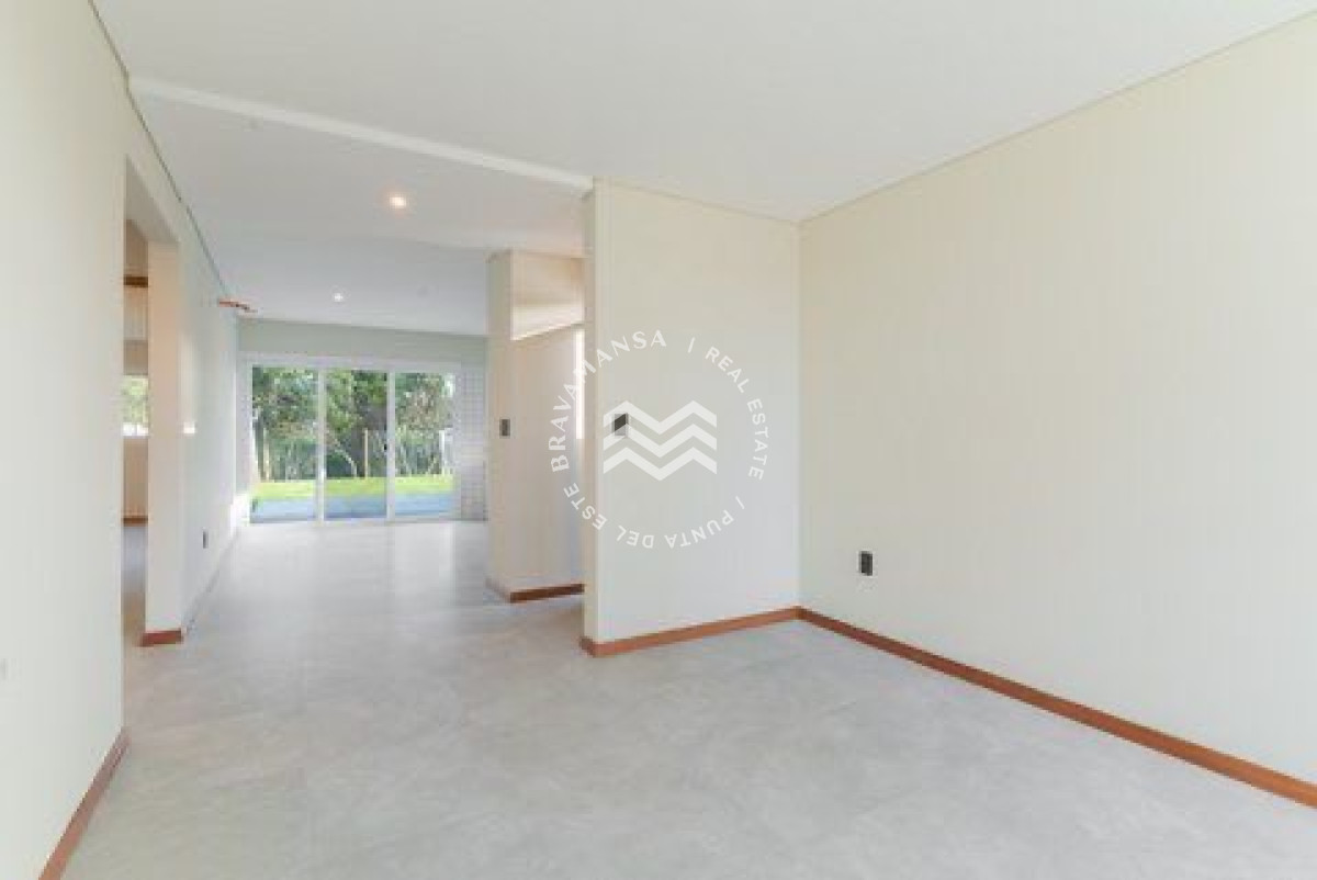 Casa ID.171 - Hermosa casa a estrenar en venta 2 dormitorios, Barrio Pinares