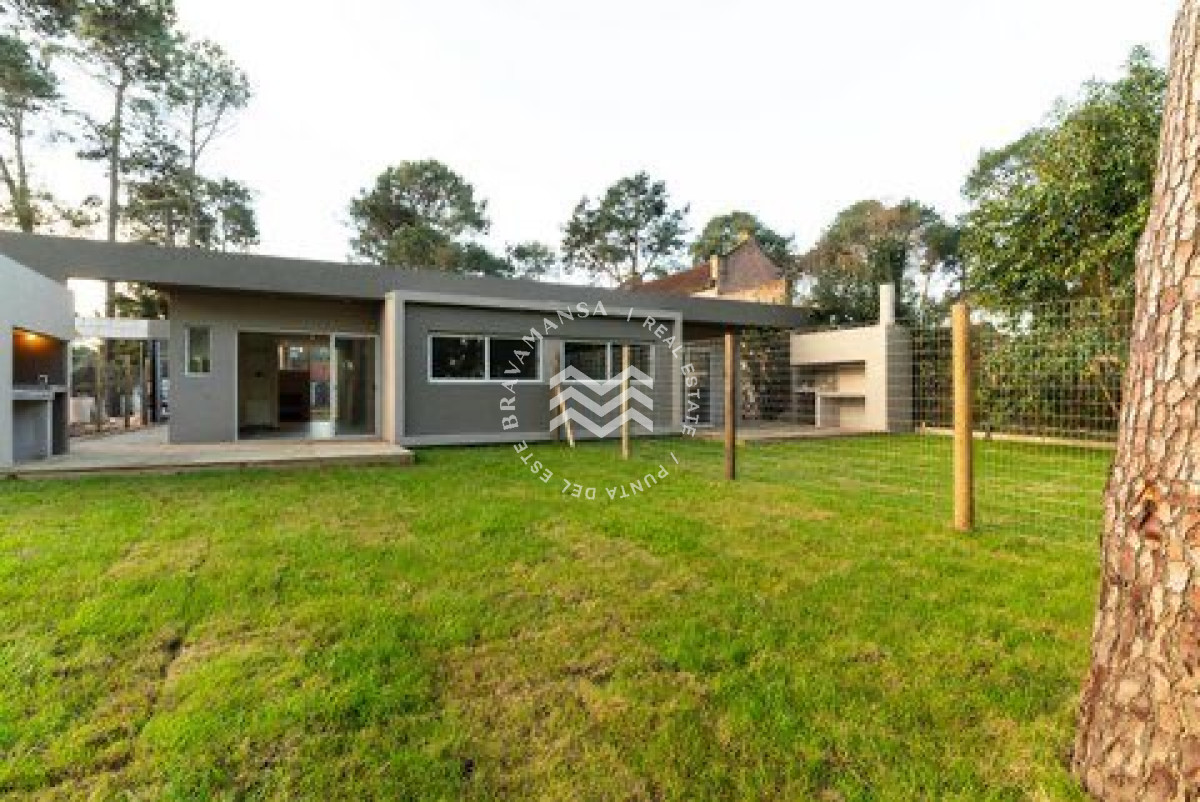Casa ID.171 - Hermosa casa a estrenar en venta 2 dormitorios, Barrio Pinares