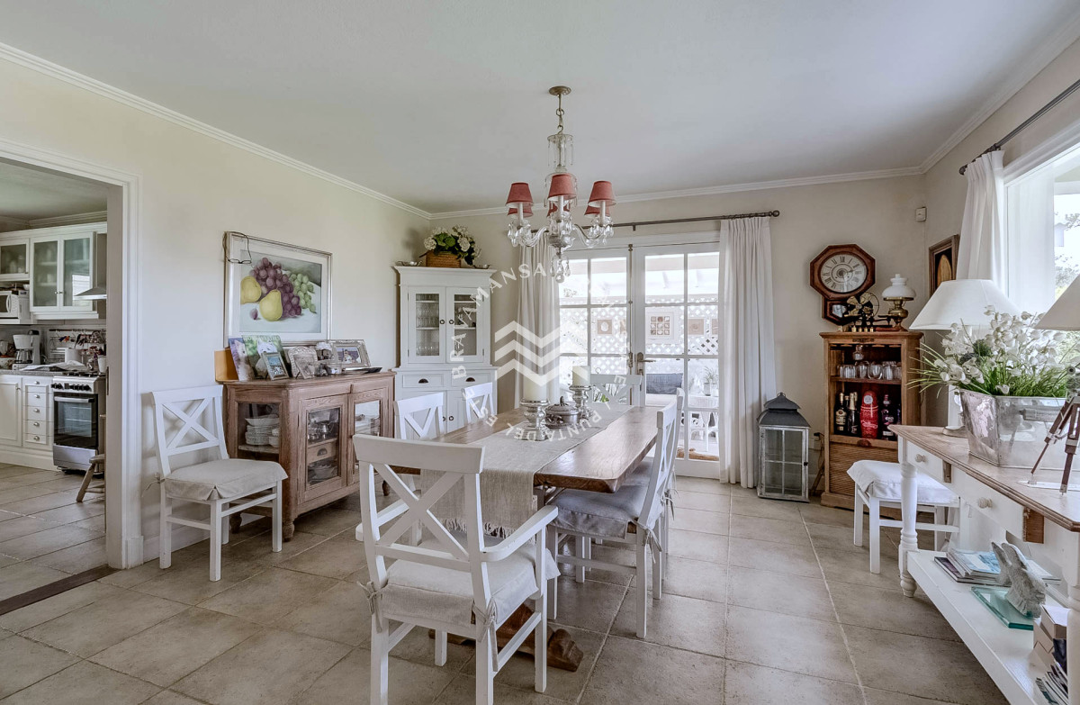 Casa ID.25 - Espectacular Chalet con gran jardín a pasos de Playa Montoya