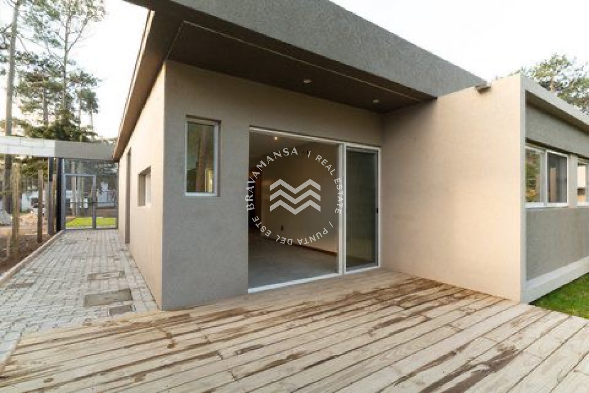Casa ID.171 - Hermosa casa a estrenar en venta 2 dormitorios, Barrio Pinares