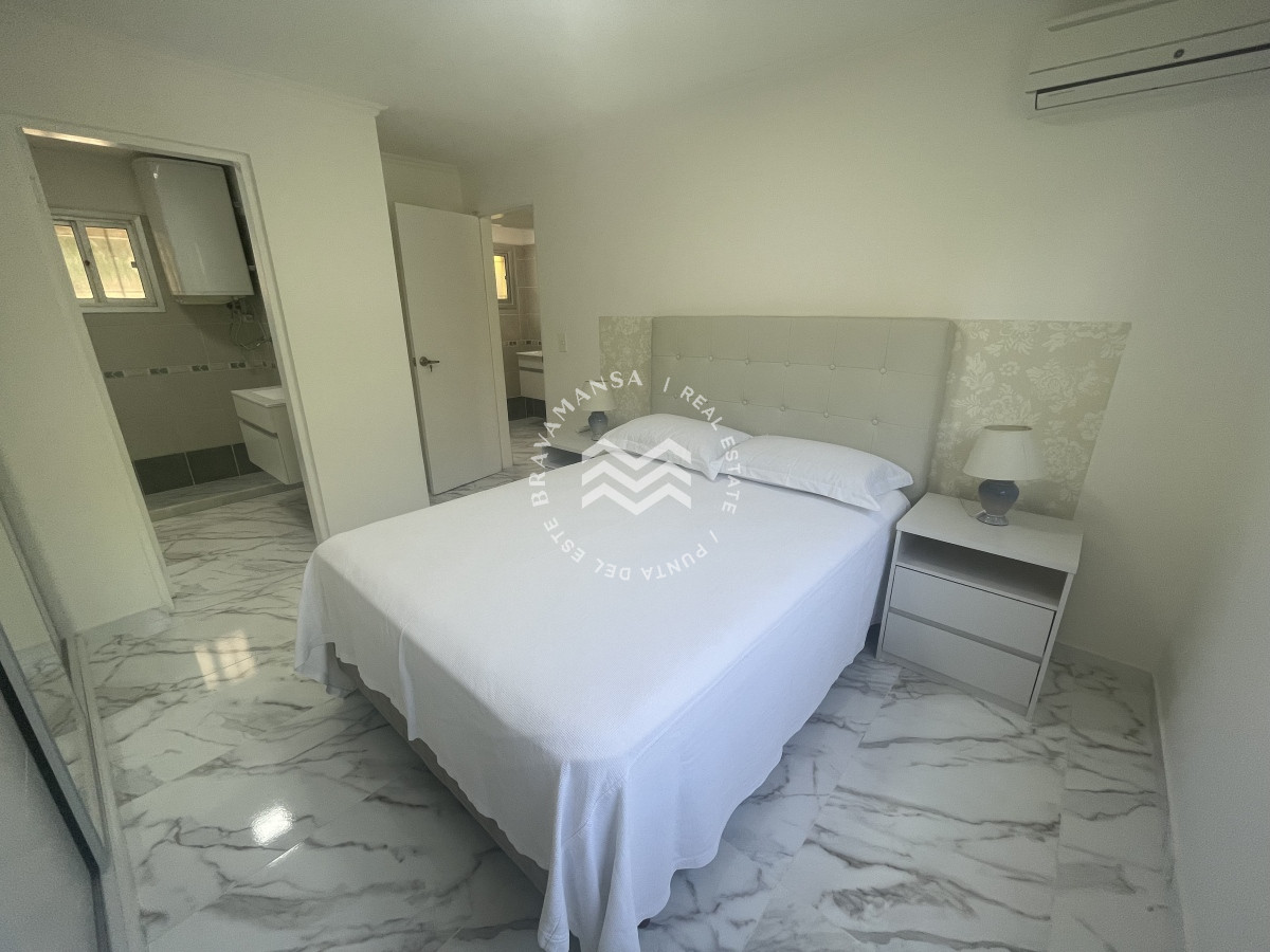 Casa ID.116 - Alquiler Anual 2 dormitorios en tranquilo barrio de Punta del Este
