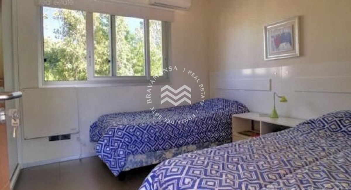 Casa ID.109 - VENTA Espectacular casa en barrio privado, 4 dormitorios - Punta del Este