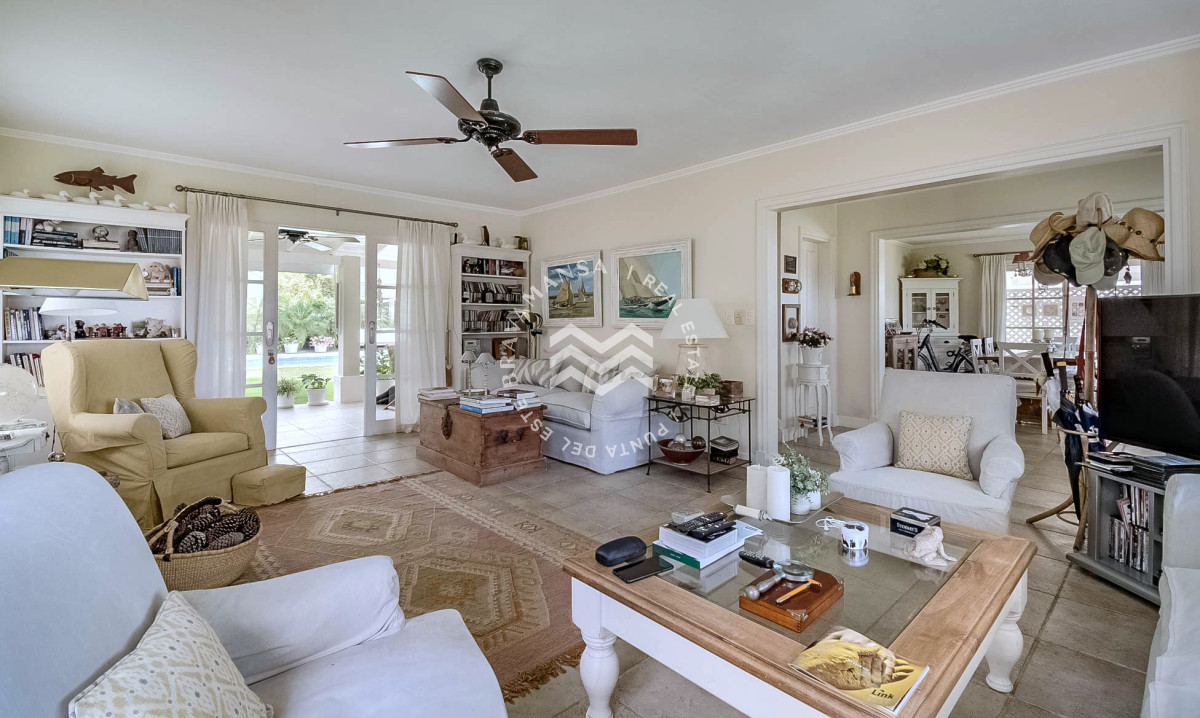 Casa ID.25 - Espectacular Chalet con gran jardín a pasos de Playa Montoya