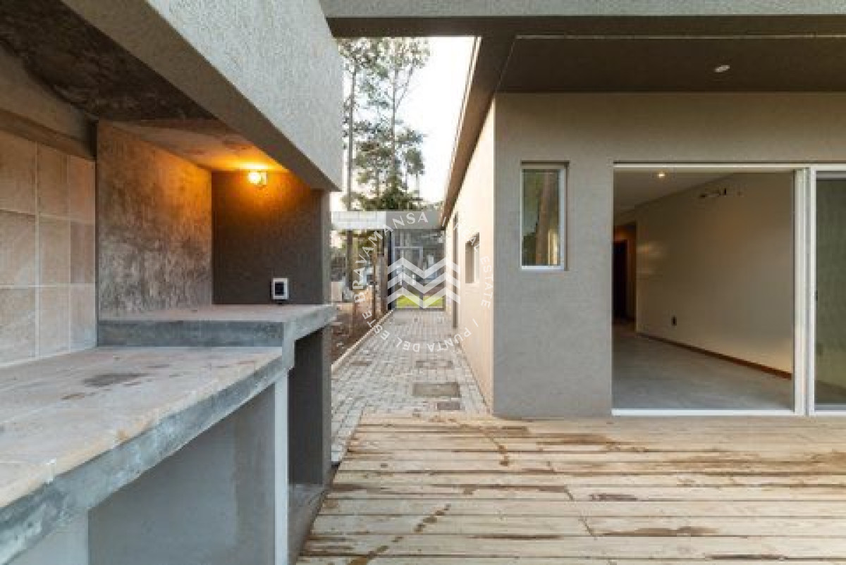 Casa ID.171 - Hermosa casa a estrenar en venta 2 dormitorios, Barrio Pinares