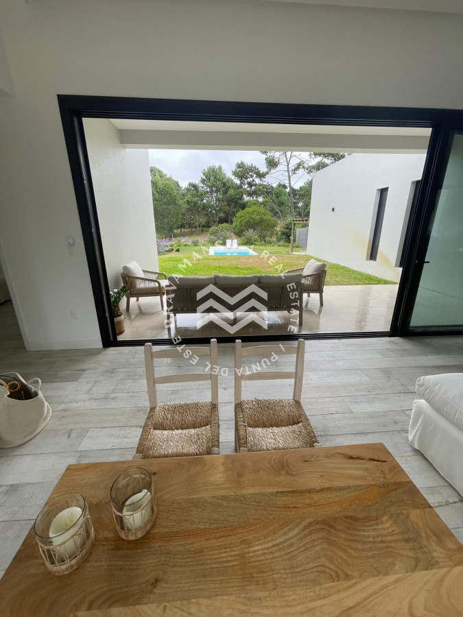 Casa ID.594 - Moderna casa 3 dormitorios en tranquilo entorno, Temporada 2026