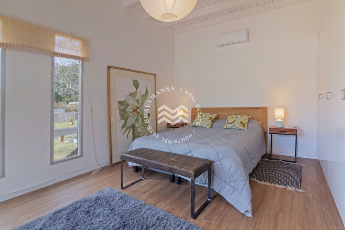 Casa ID.465 - ALQUILER ANUAL 3 dormitorios barrio privado Punta del Este