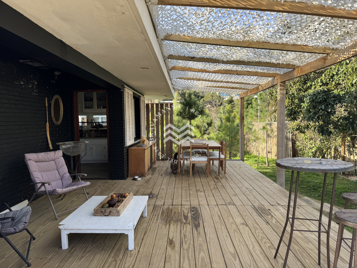 Casa ID.586 - VENTA Gran casa en Punta Ballena a una cuadra de la playa