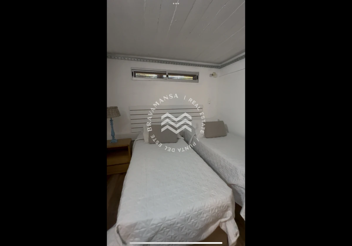 Casa ID.586 - VENTA Gran casa en Punta Ballena a una cuadra de la playa