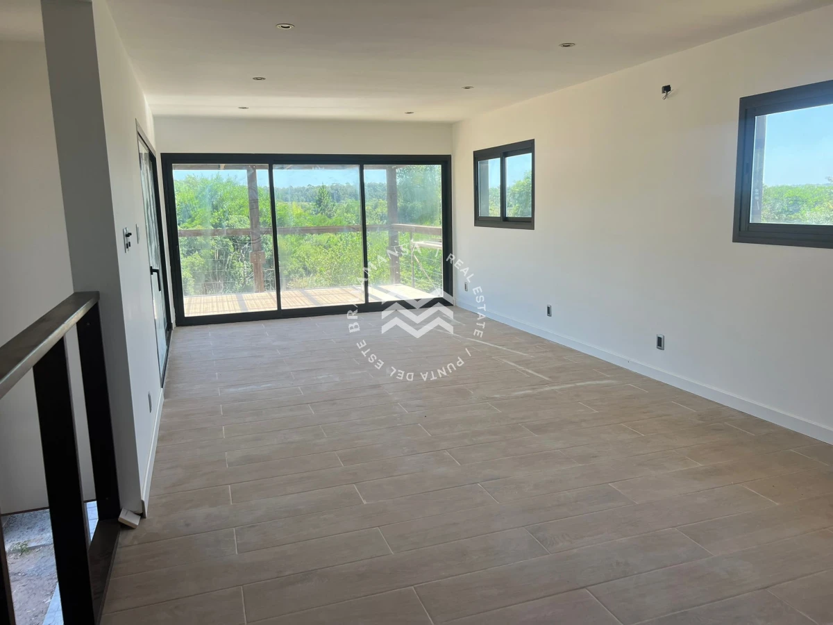 Casa ID.463 - ALQUILER ANUAL Moderna casa a estrenar 2 dormitorios