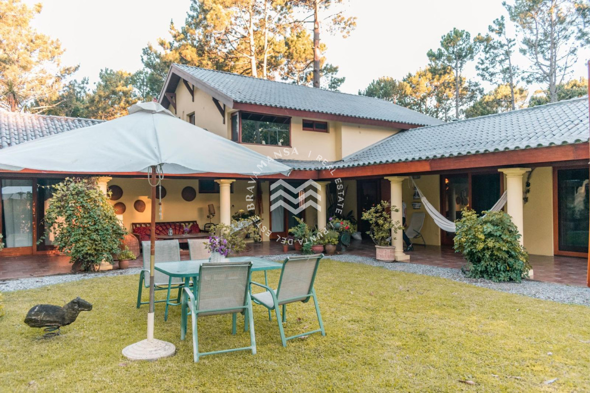 Casa ID.1 - Gran chalet 5 dormitorios 5 minutos de Playa Mansa, Punta del Este