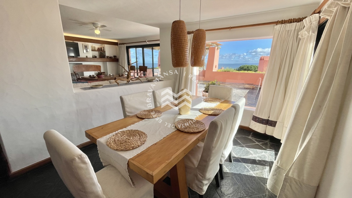 Casa ID.9 - ALQUILER TEMPORADA Casa en Punta Ballena con vista al mar