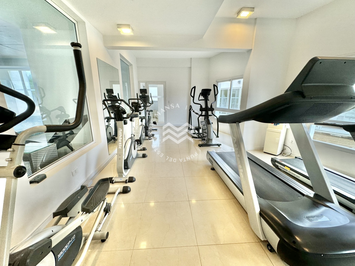 Apartamento ID.850 - Cómoda planta 3 dormitorios en excelente zona de Punta del Este