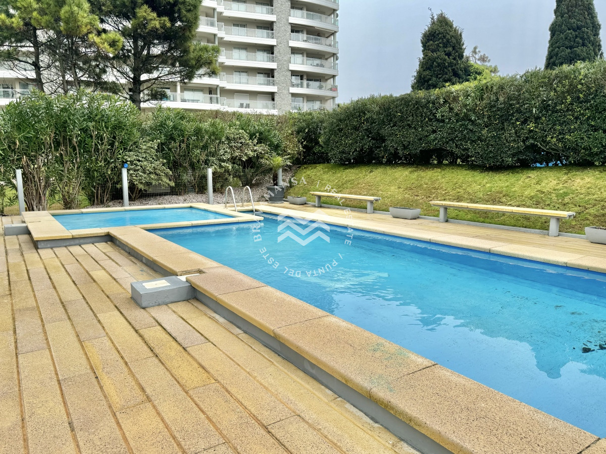 Apartamento ID.850 - Cómoda planta 3 dormitorios en excelente zona de Punta del Este