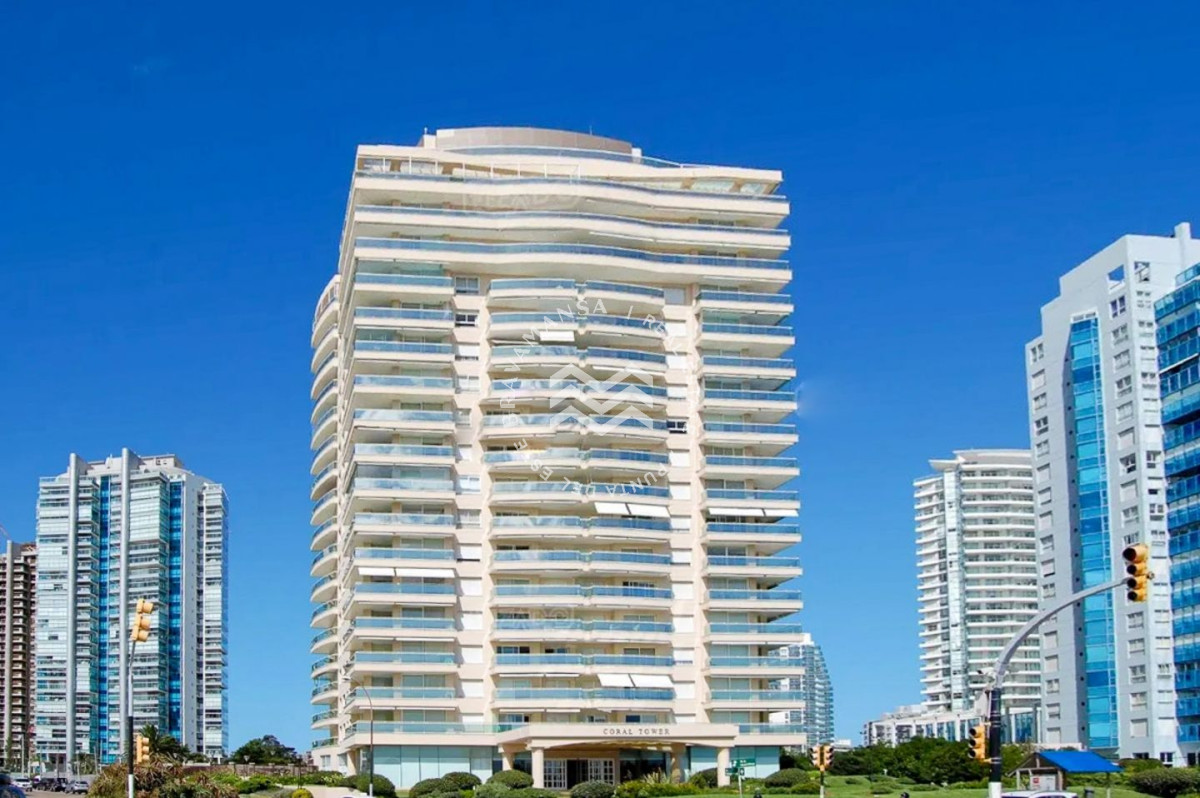 Apartamento ID.390 - VENTA Primera línea Coral Tower 3 dormitorios y servicio 
