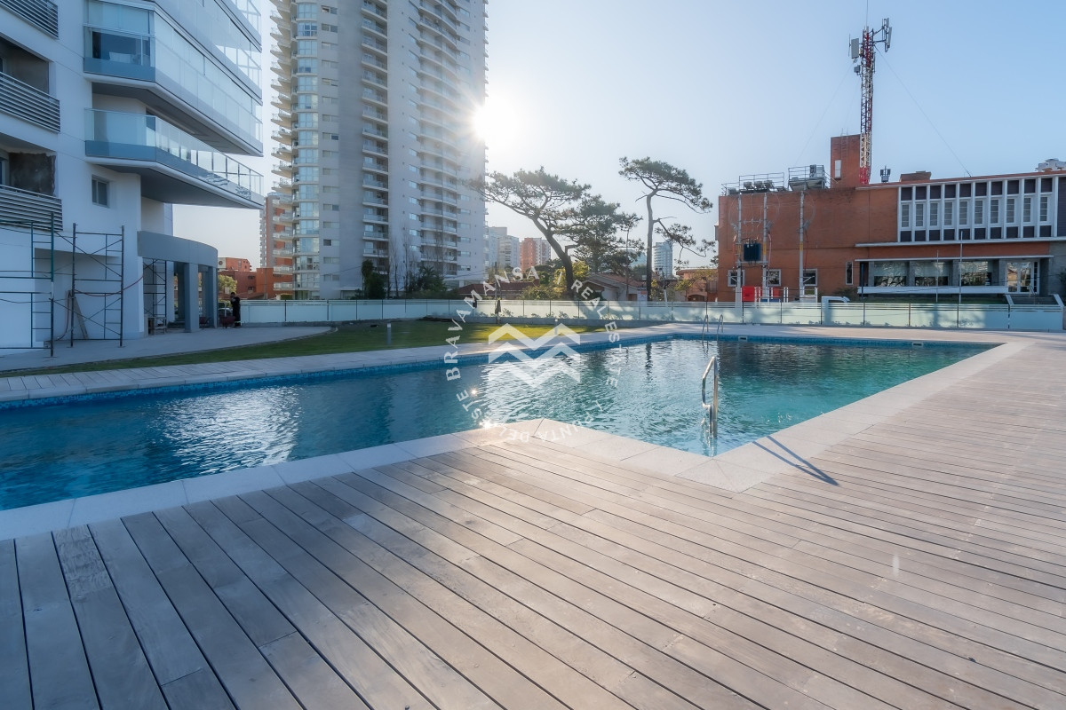 Apartamento ID.350 - ALQUILER TEMPORADA Miami Boulevard 2 dormitorios Punta del Este