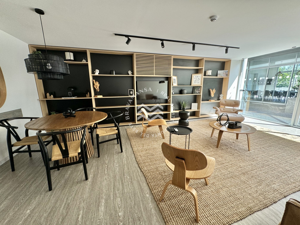Apartamento ID.421 - Amplio apartamento 1 dormitorio en VENTA Av Roosevelt