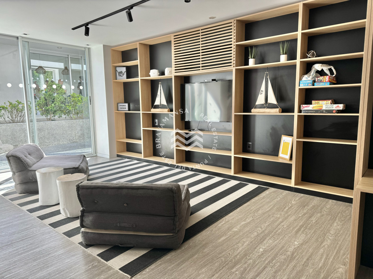 Apartamento ID.421 - Amplio apartamento 1 dormitorio en VENTA Av Roosevelt