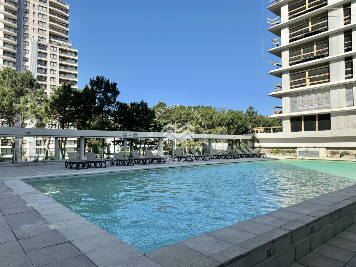Apartamento ID.421 - Amplio apartamento 1 dormitorio en VENTA Av Roosevelt