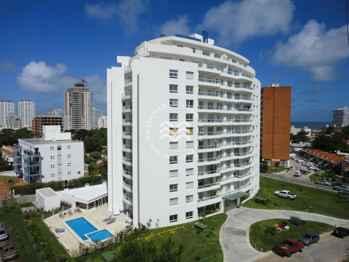 Apartamento ID.850 - Cómoda planta 3 dormitorios en excelente zona de Punta del Este