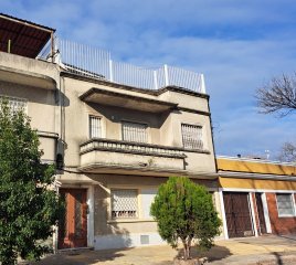 Bajo de precio! Venta Apto 2 dorm. Excelente renta 8%, Gallinal y Cufre, 1er.p, escalera, interior luminoso, AA, Azotea, Jacinto Vera