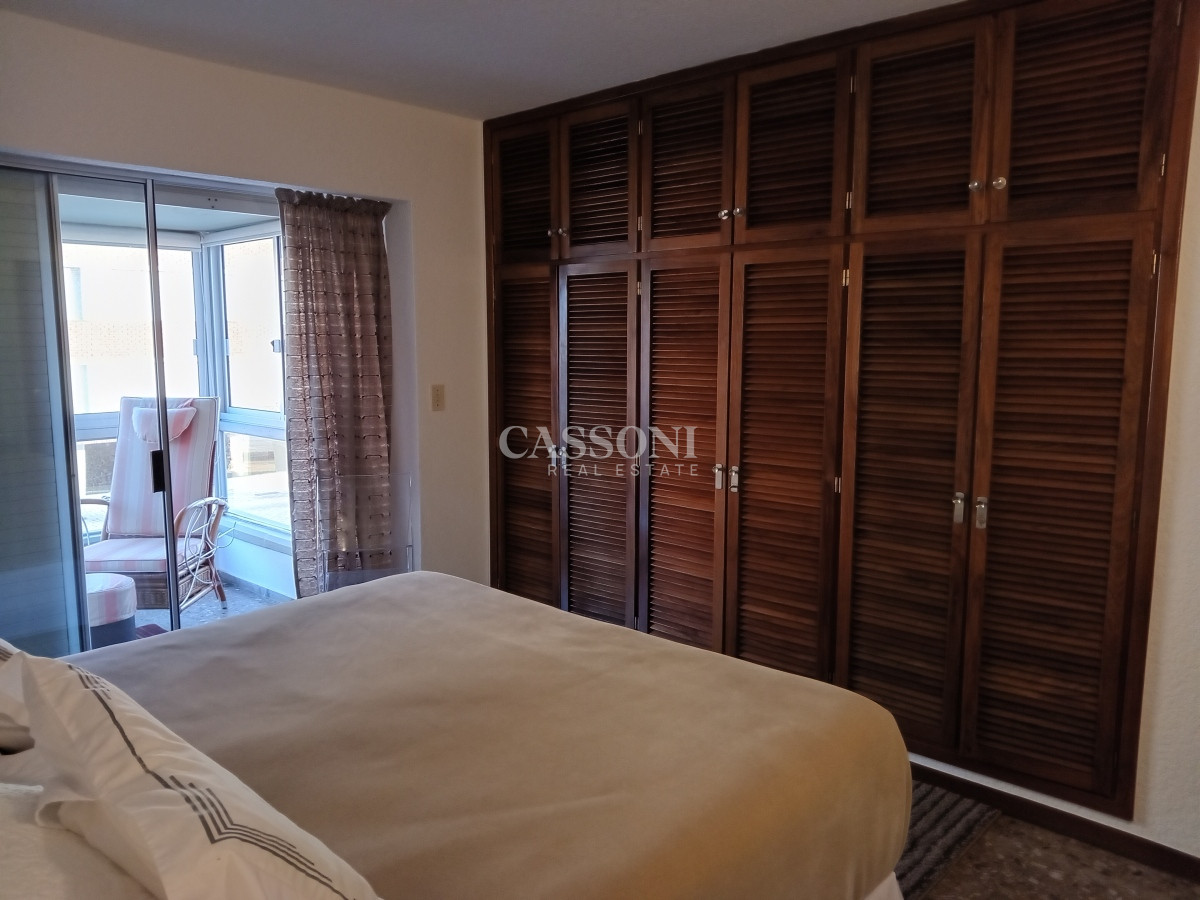 Apartamento ID.2788 - EN VENTA ESTUPENDO APARTAMENTO - EDIFICIO MALECON IV - PRIMERA LINEA DE PLAYA MANSA