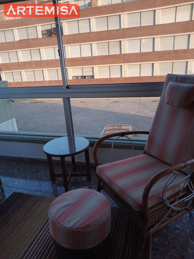 Apartamento ID.599 - EN VENTA ESTUPENDO APARTAMENTO - EDIFICIO MALECON IV - PRIMERA LINEA DE PLAYA MANSA