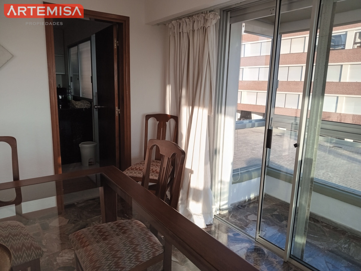 Apartamento ID.599 - EN VENTA ESTUPENDO APARTAMENTO - EDIFICIO MALECON IV - PRIMERA LINEA DE PLAYA MANSA