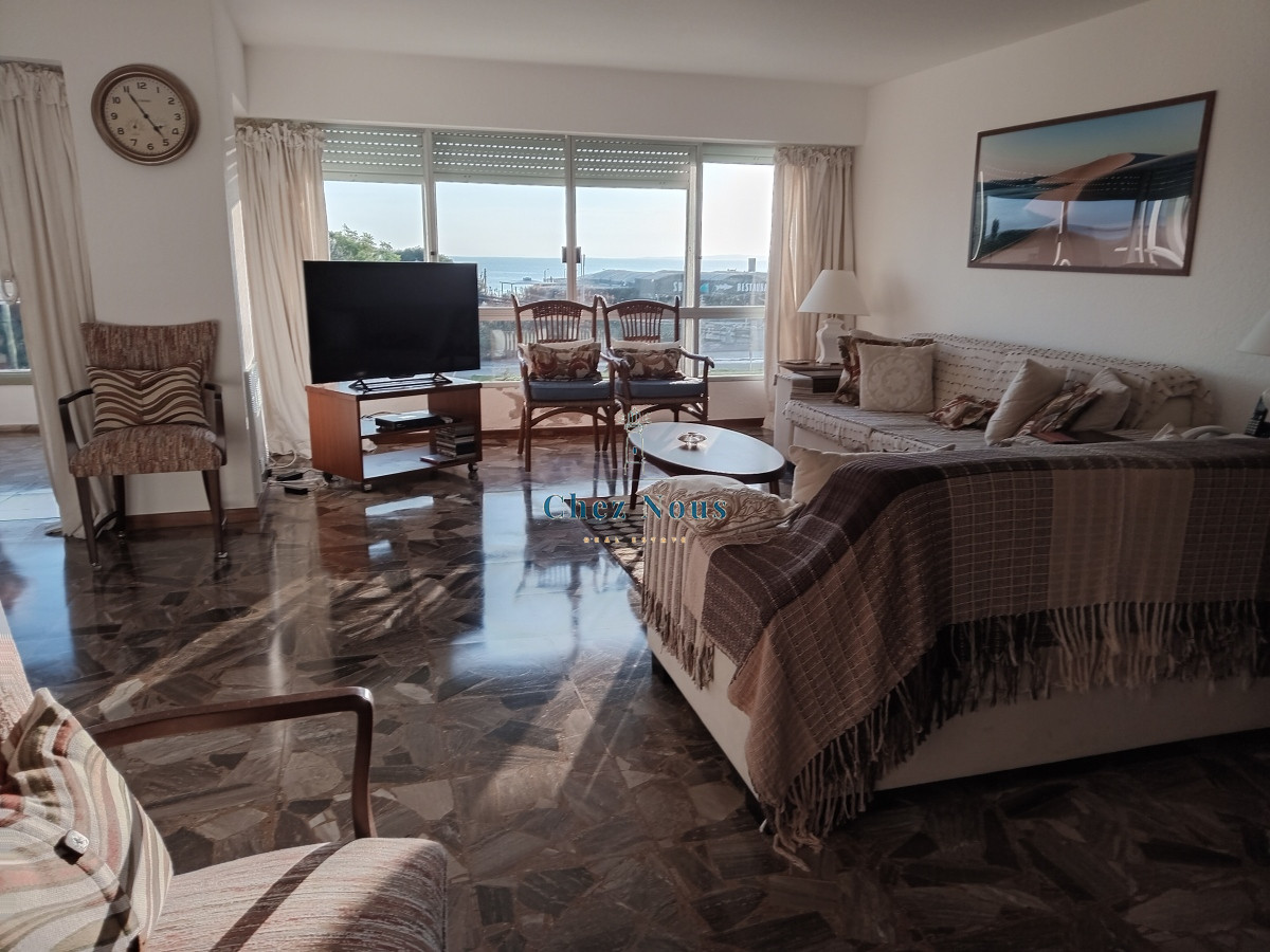 Apartamento ID.931 - APARTAMENTO EN VENTA - EDIFICIO MALECON IV - PRIMERA LINEA DE PLAYA MANSA