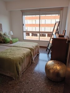 EN VENTA ESTUPENDO APARTAMENTO - EDIFICIO MALECON IV - PRIMERA LINEA DE PLAYA MANSA - ZEN6055A