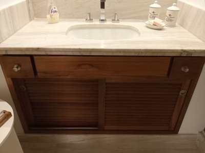 EN VENTA ESTUPENDO APARTAMENTO - EDIFICIO MALECON IV - PRIMERA LINEA DE PLAYA MANSA - ZEN6055A