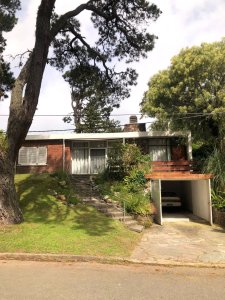 CASA DE 2 DORMITORIOS EN VENTA