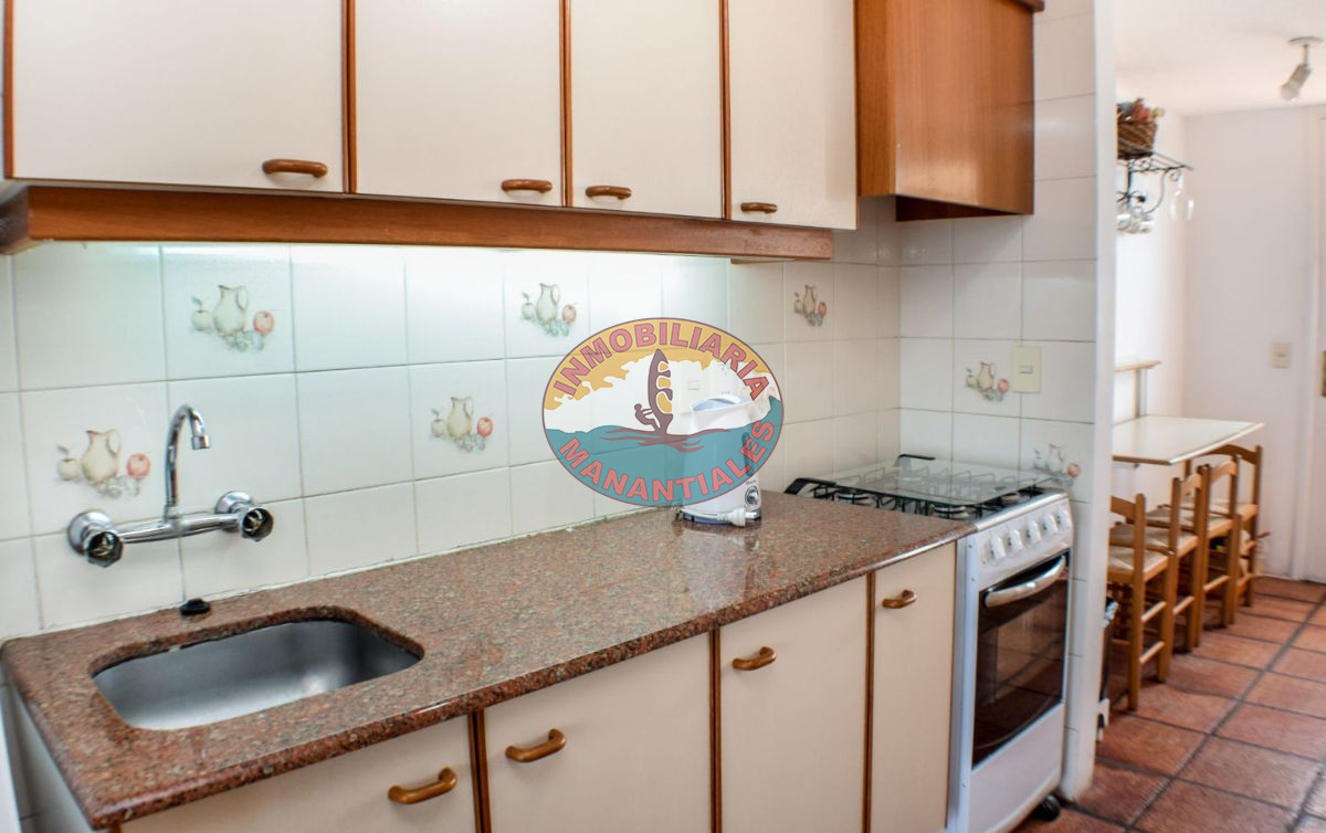 Apartamento ID.6 - Apartamento en alquiler temporario  4 ambientes