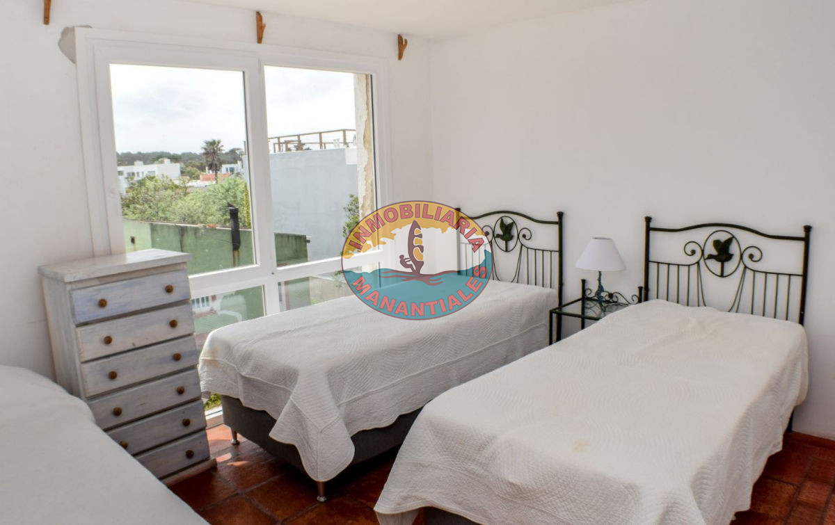 Apartamento ID.6 - Apartamento en alquiler temporario  4 ambientes