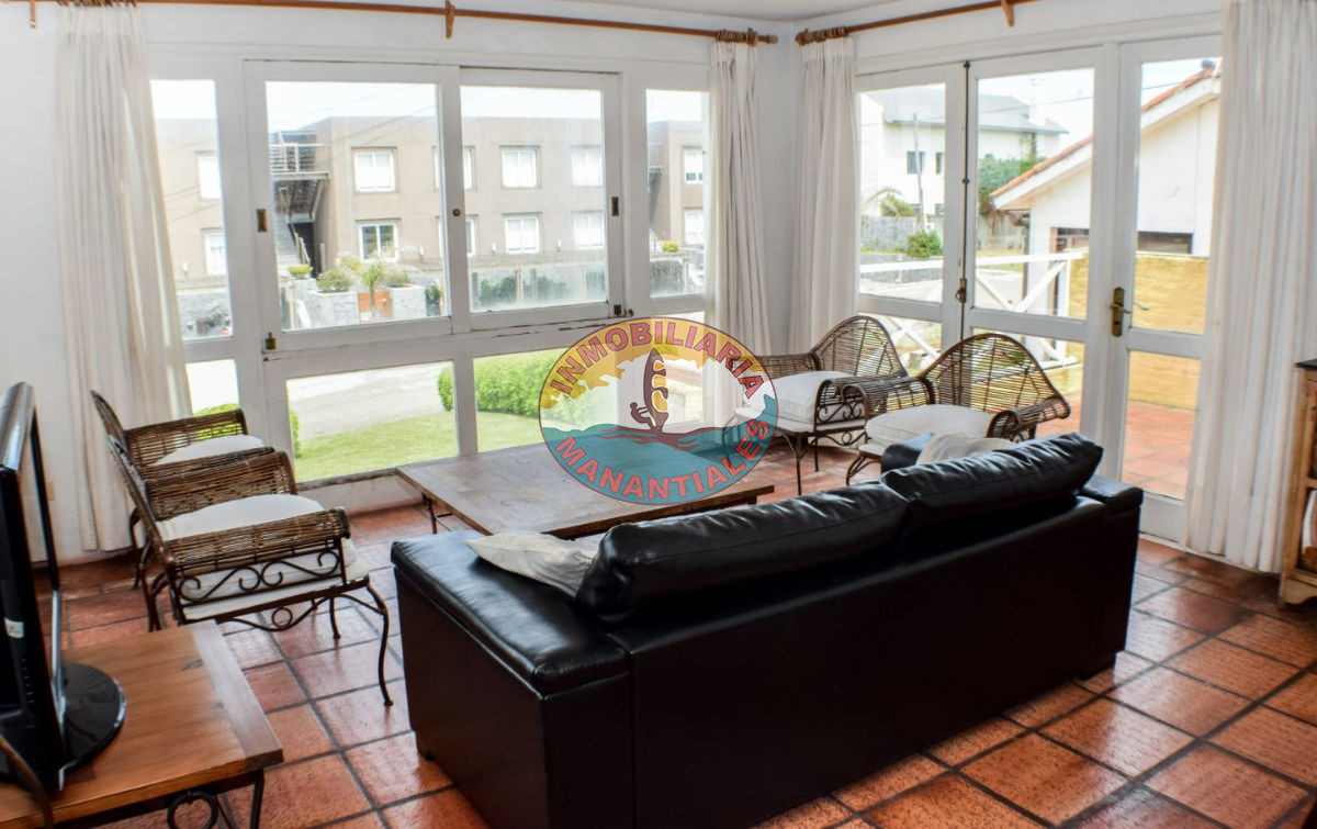 Apartamento ID.7 - Apartamento en alquiler temporario  4 ambientes