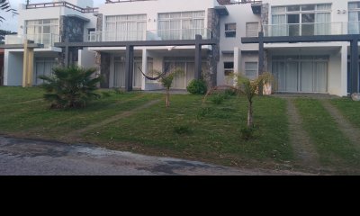 Apto en Manantiales