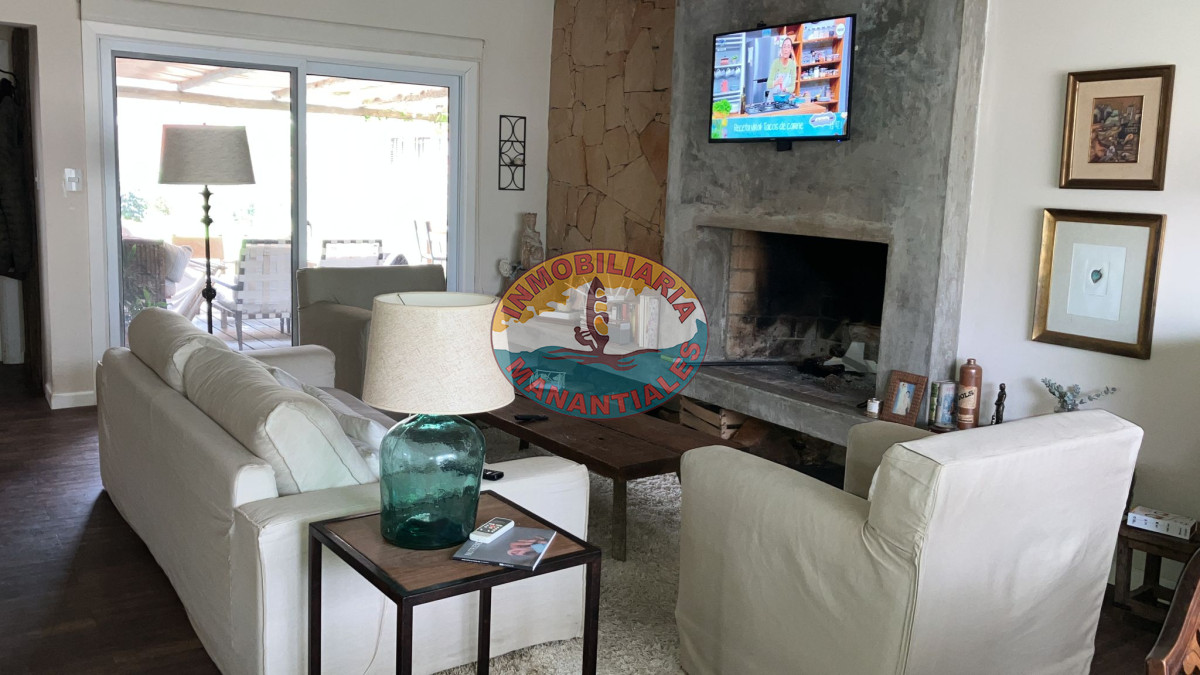 Casa ID.66 -  Casa en Burnett