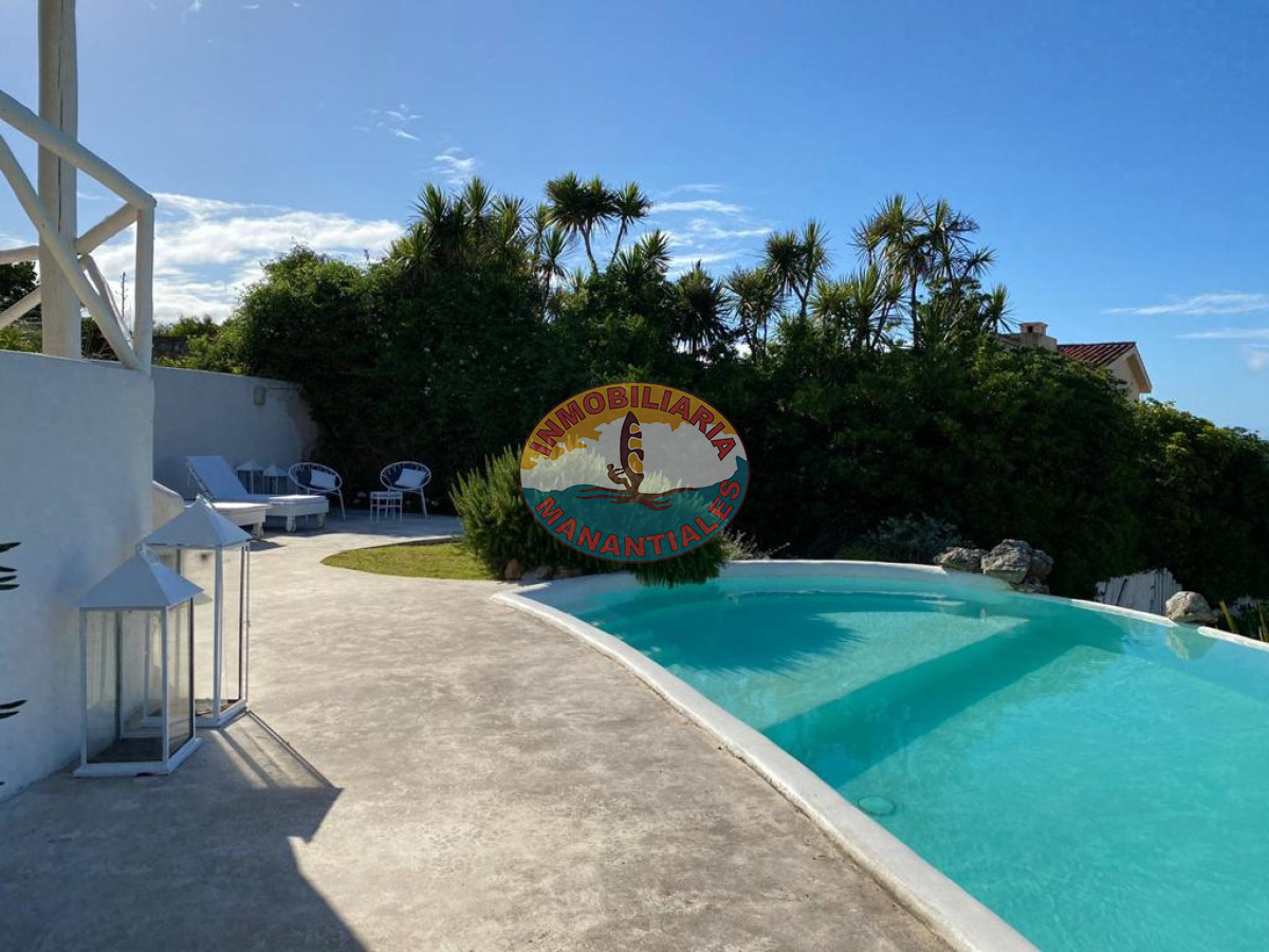 Casa ID.79 - Excelente casa en El Chorro a una cuadra del mar