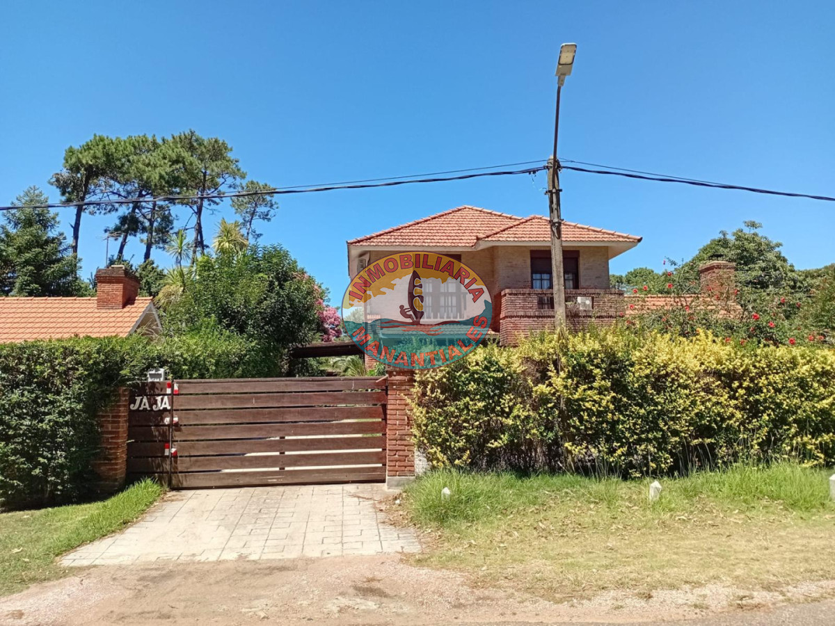 Casa ID.104 - HERMOSA CASA BARRIO CORDOBA