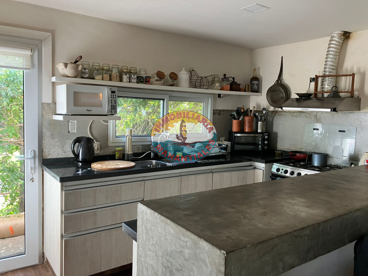 Casa ID.66 -  Casa en Burnett