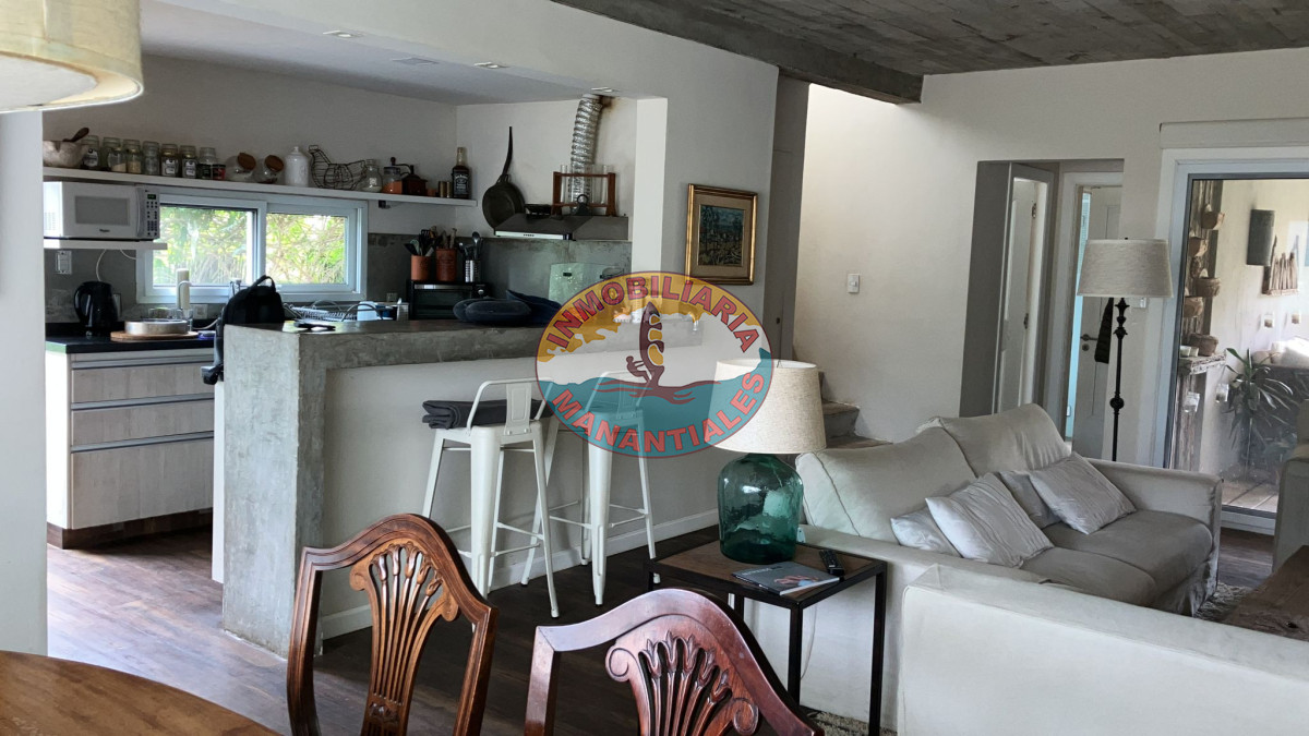 Casa ID.66 -  Casa en Burnett