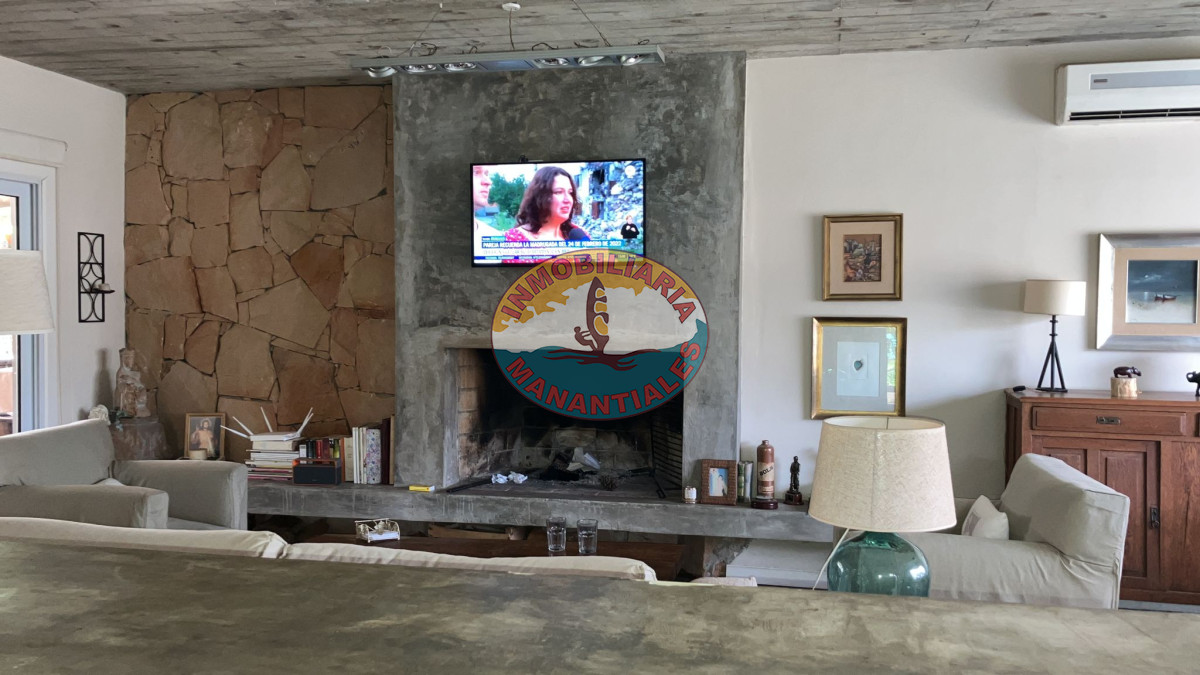 Casa ID.66 -  Casa en Burnett