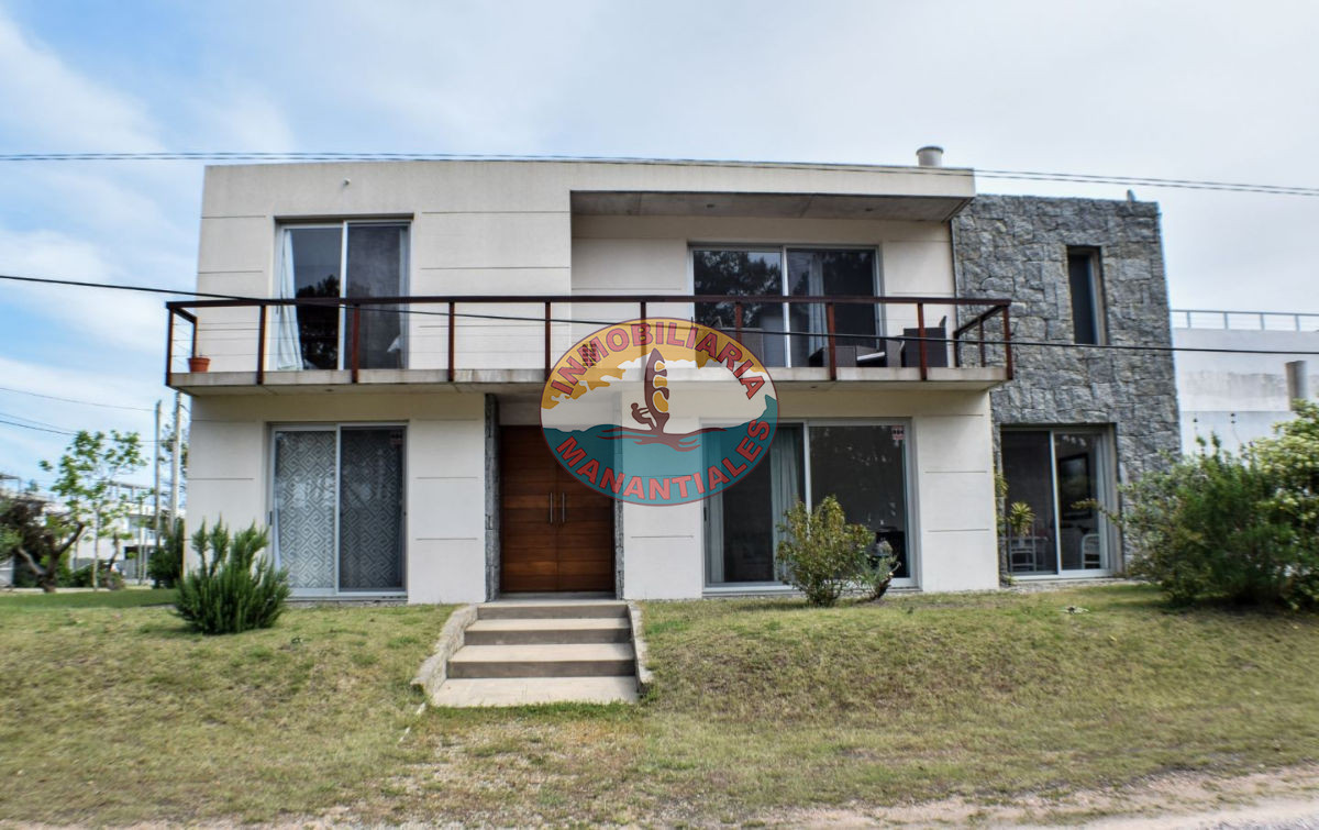 Casa ID.11 - Casa en alquiler temporario  5 ambientes