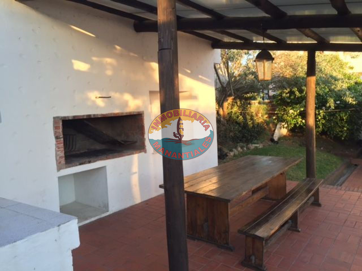 Casa ID.15 - Casa en alquiler temporario  4 ambientes