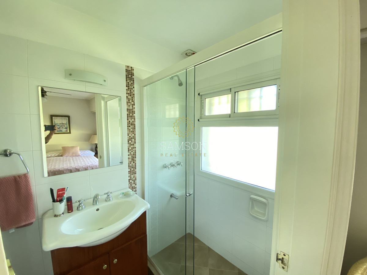 Casa ID.66797 - Impecable Residencia en la mansa a pasos del mar