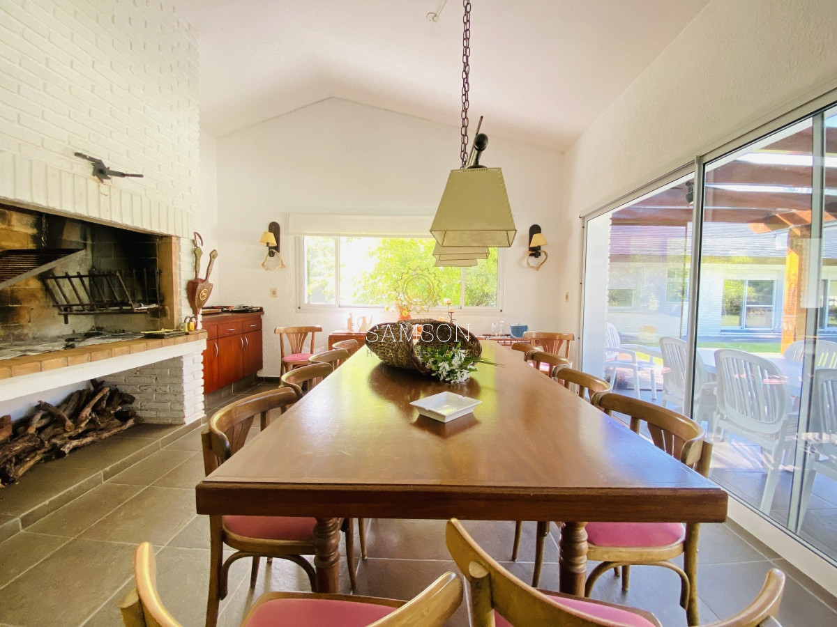 Casa ID.66797 - Impecable Residencia en la mansa a pasos del mar