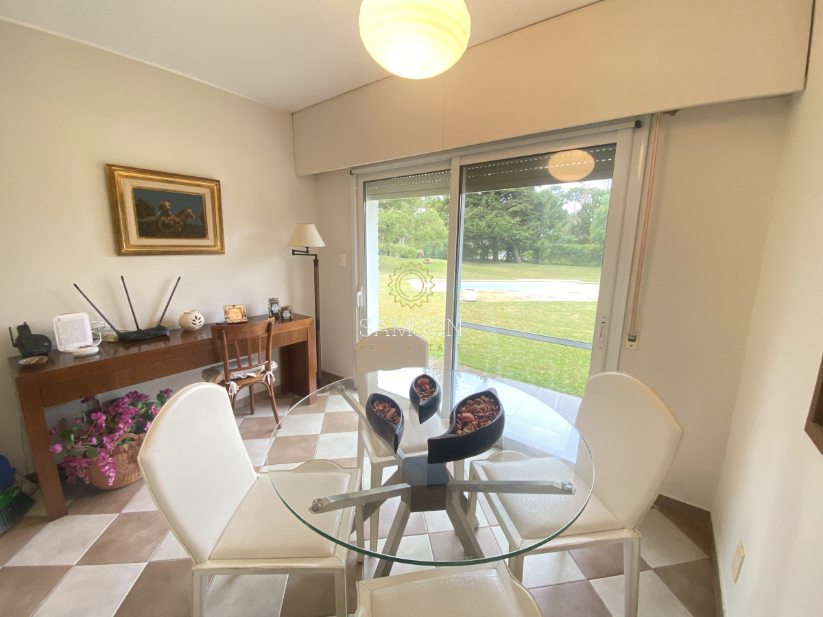 Casa ID.66797 - Impecable Residencia en la mansa a pasos del mar