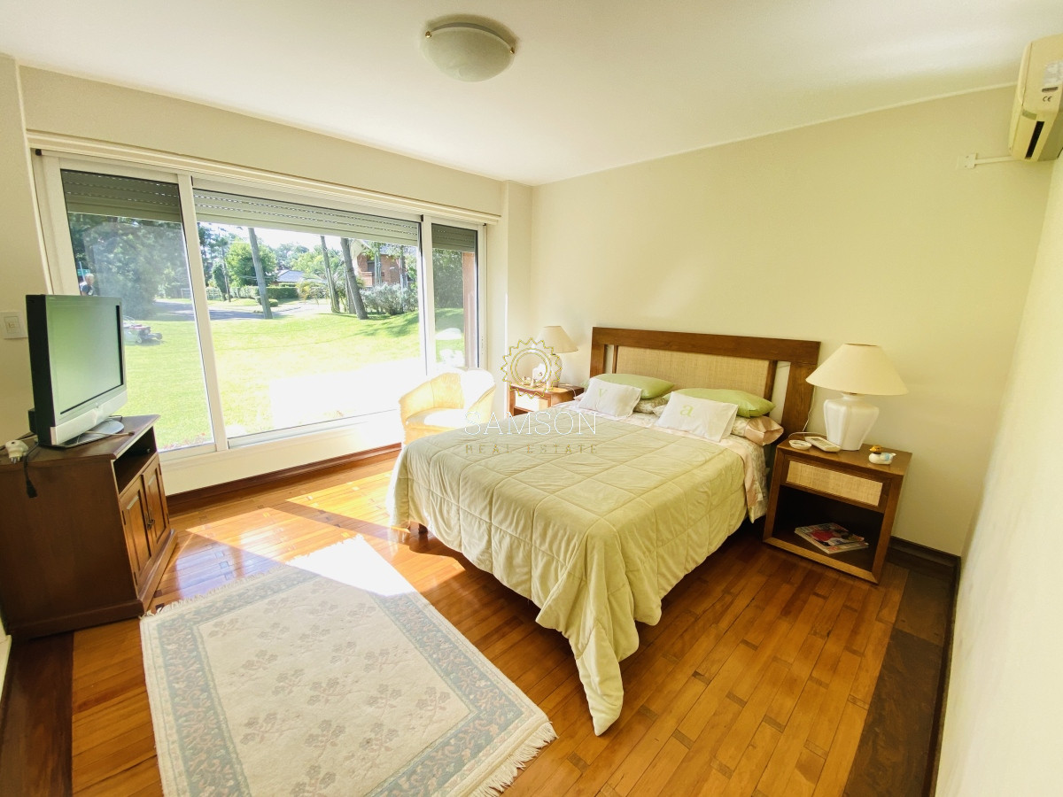 Casa ID.66797 - Impecable Residencia en la mansa a pasos del mar